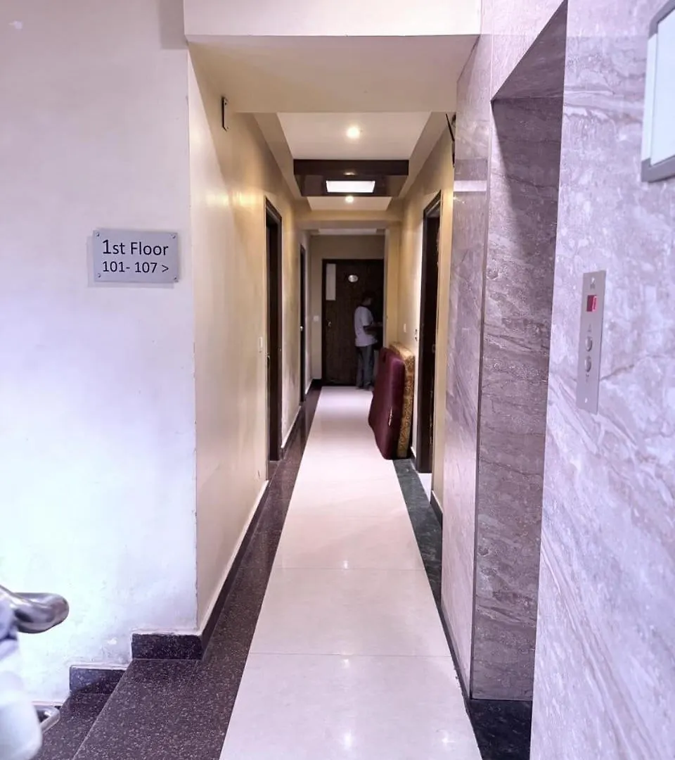 Hotel Rajkamal Palace - Near Kashi Vishwanath Temple Waranasi